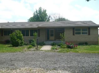 940 E 2100th Rd, Eudora, KS 66025