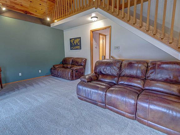 4th image of 55721 Nursery Ave