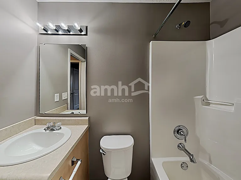 10632 Landsbrook Run N — Photo 14