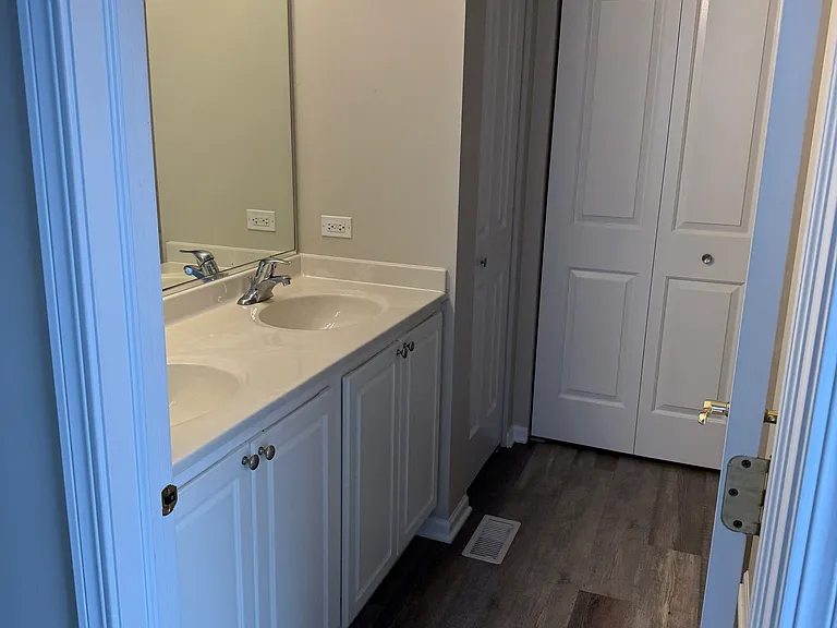 54 Rolling Oaks Rd #D — Photo 7