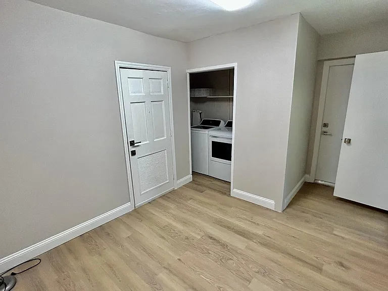 Bonus Space with Laundry