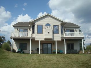 14352 Horn Dr, Camden, MI