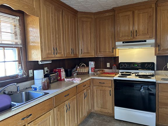 5th image of 1015 Bagley Dr