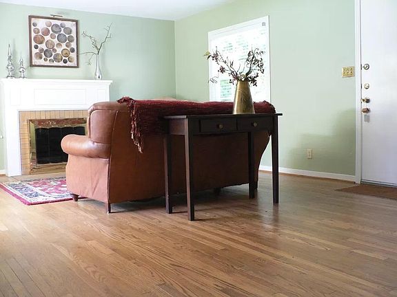 3rd image of 724 Vallejo Way