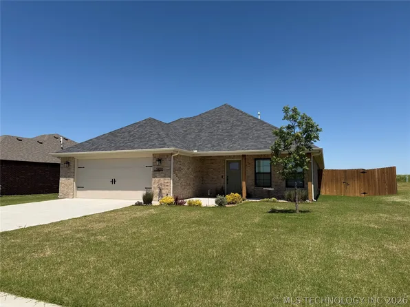 5820 Coldspring Ln, Bartlesville, OK 74006