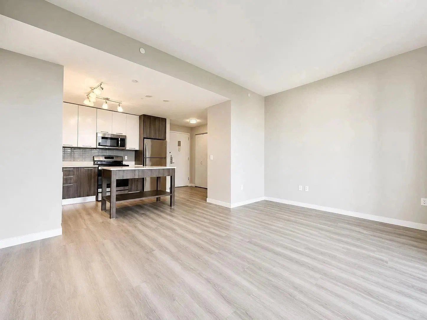 1524 Sheepshead Bay Rd — Photo 4