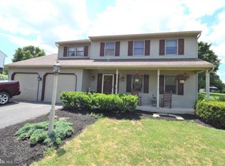 505 Woodcrest Dr, Lancaster, PA 17602