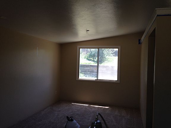 4th image of 5247 Smokehouse Ln