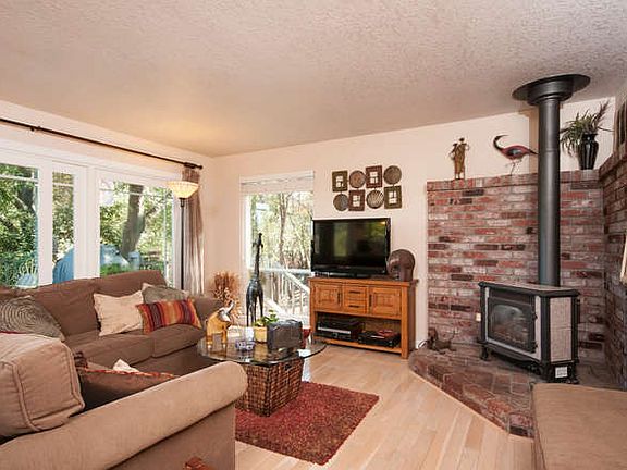 2nd image of 4030 Toiyabe Ln