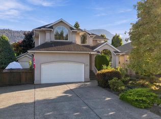 44434 Elsie Pl, Chilliwack, BC V2R5N5