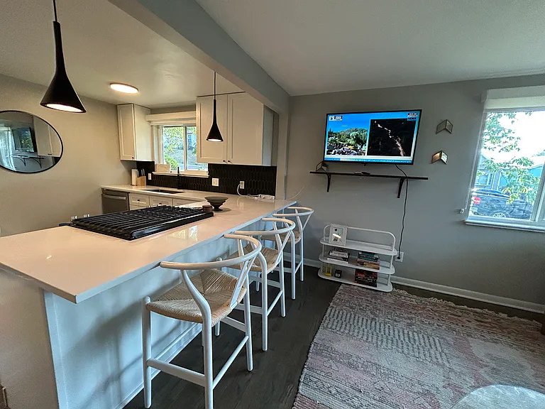 1050 Lowell Blvd — Photo 3