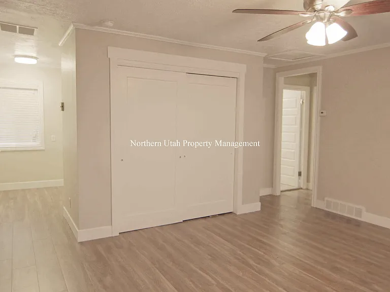 3525 Jefferson Ave #UP — Photo 2