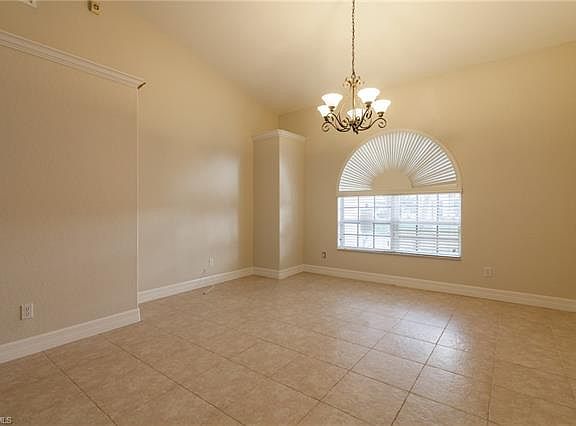 5th image of 2309 SW 51st St