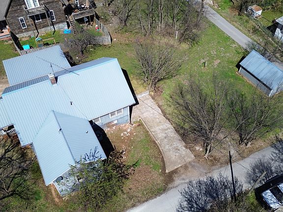 4th image of 404 South Street