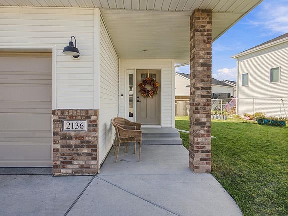 2nd image of 2136 W Allison Ln