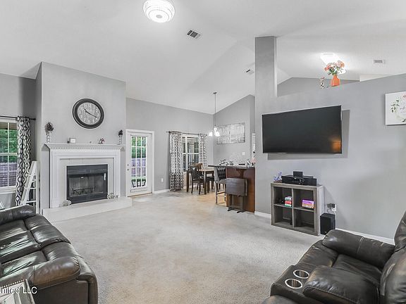 5th image of 15290 Haversham Pl