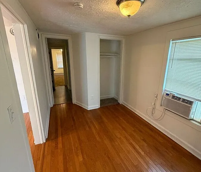 108 Greenwood Ave — Photo 6