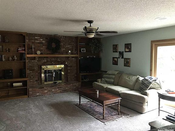 4th image of 4650 SE Allen Ct