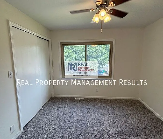 5041 E Sherwood Dr — Photo 11