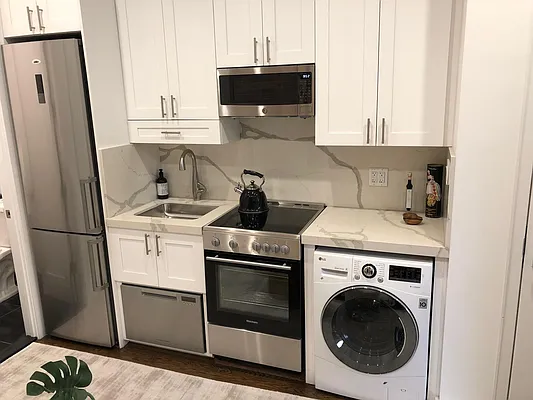 Rented by Compass | media 22