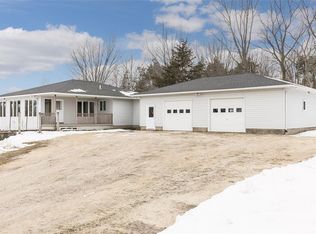 1560 Horn Rd, Mount Vernon, IA 52314