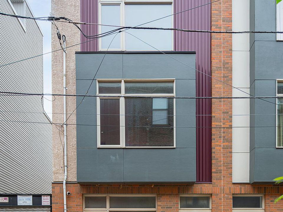 1st image of 2031 Abigail St