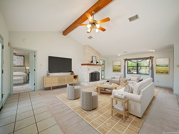3rd image of 365 Estates Dr