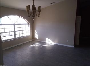 1502 Senior Ct, Lehigh Acres, FL 33971