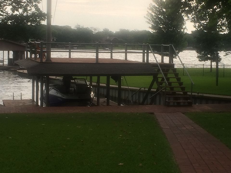 1st image of 218 Sherwood Shore Dr