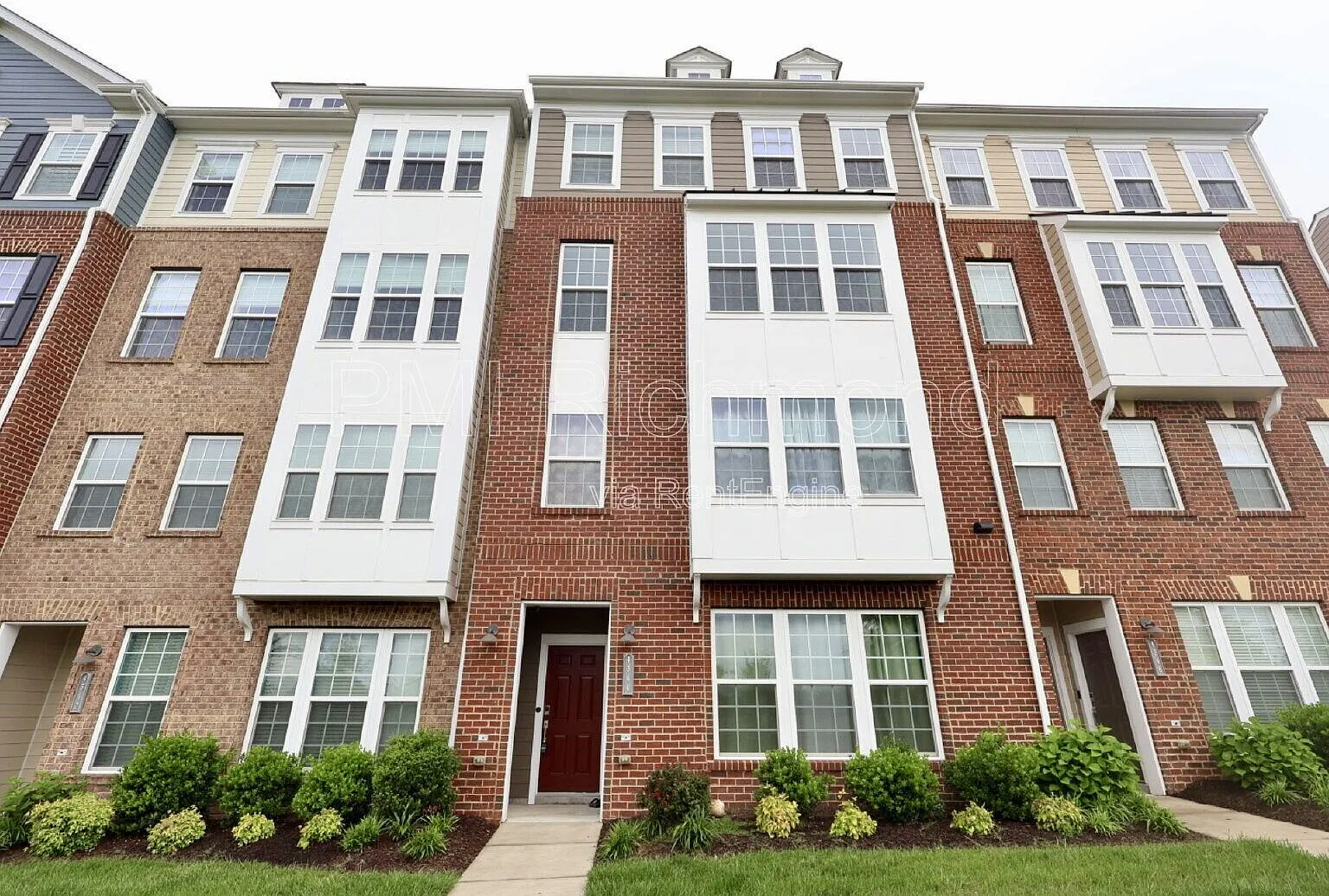 3 bed, 2.5 bath, 2509 sqft, $2,870 — Photo 1
