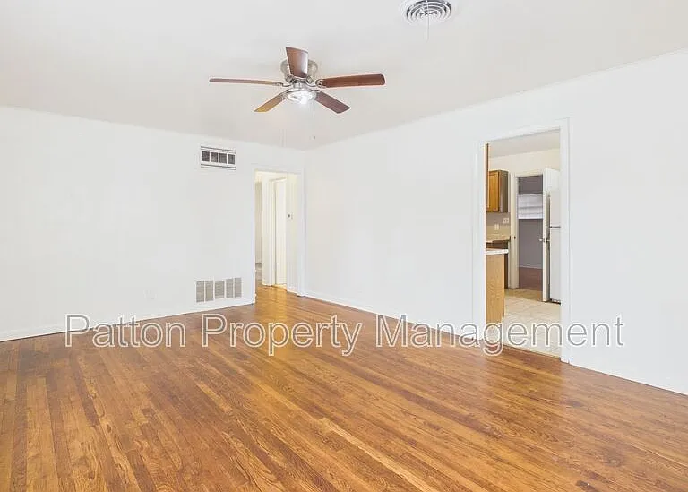 4308 S Jackson St — Photo 6