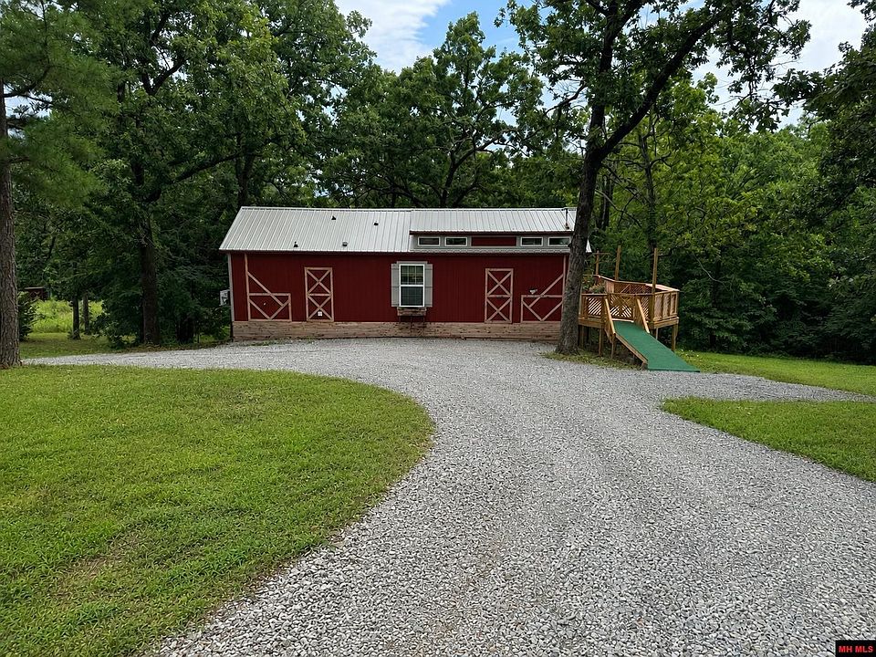 1st image of 115 Oakwood Acres Cir