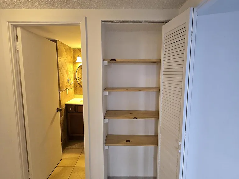 2500 Parkview Dr #412 — Photo 10