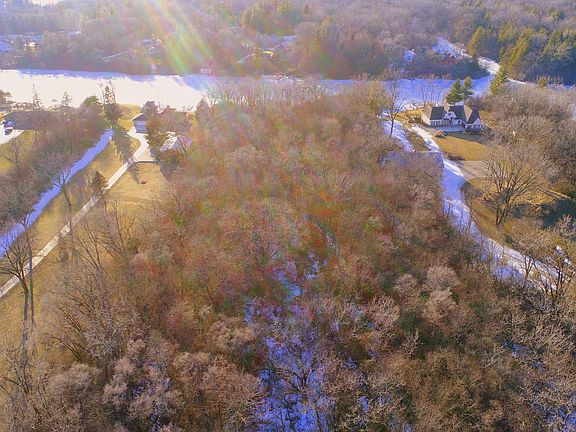 2nd image of 2045 N Lincoln Lake Dr