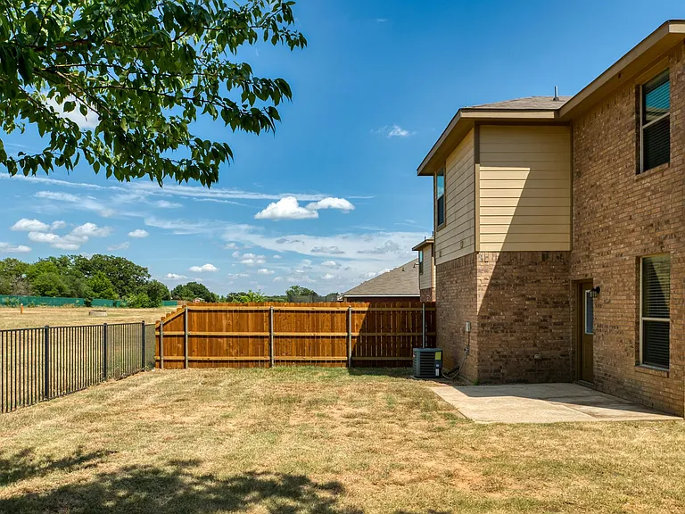 1430 Piedmont Dr — Photo 40