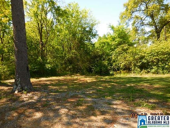2nd image of 404 Twin Lawn Dr