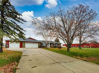 546 Peppler Ln, Pickett, WI 54964