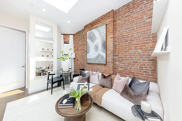 Rented by Douglas Elliman | media 25