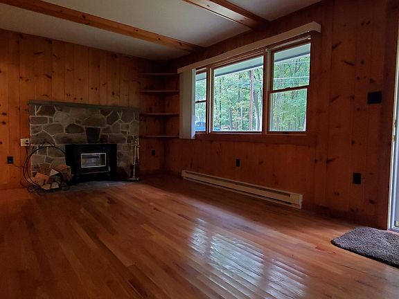 3rd image of 104 Dylan Ln