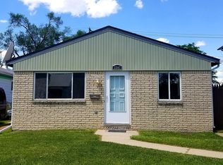 2247 Manatee St, Ferndale, MI 48220