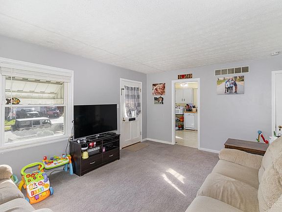 3rd image of 1722 Morey Ave