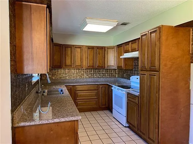 100 Firwood Dr — Photo 10