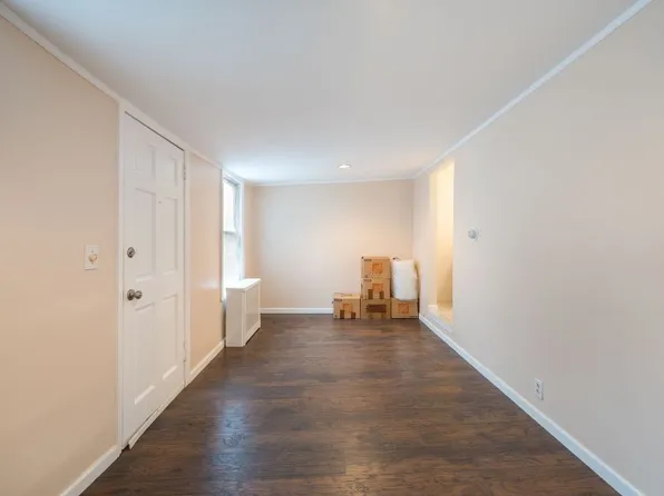 226-10 147th Avenue image 30 of 35