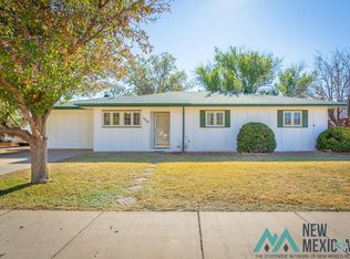 1310 Meadow Ln, Roswell, NM 88203