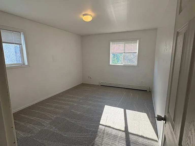 411 Greenway Ave — Photo 21