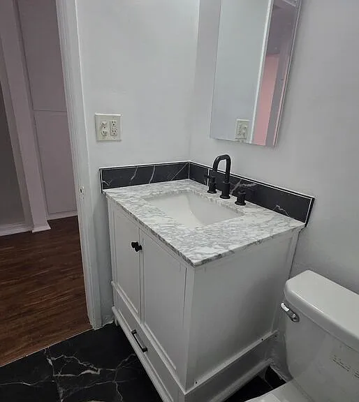 2219 Crenshaw Blvd #2 — Photo 9
