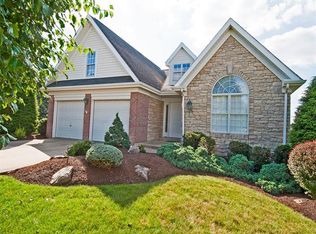 6 Lexington Ct, Canonsburg, PA 15317