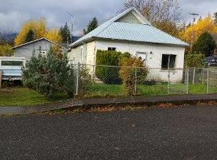 83 NW McKinley St, Stevenson, WA 98648