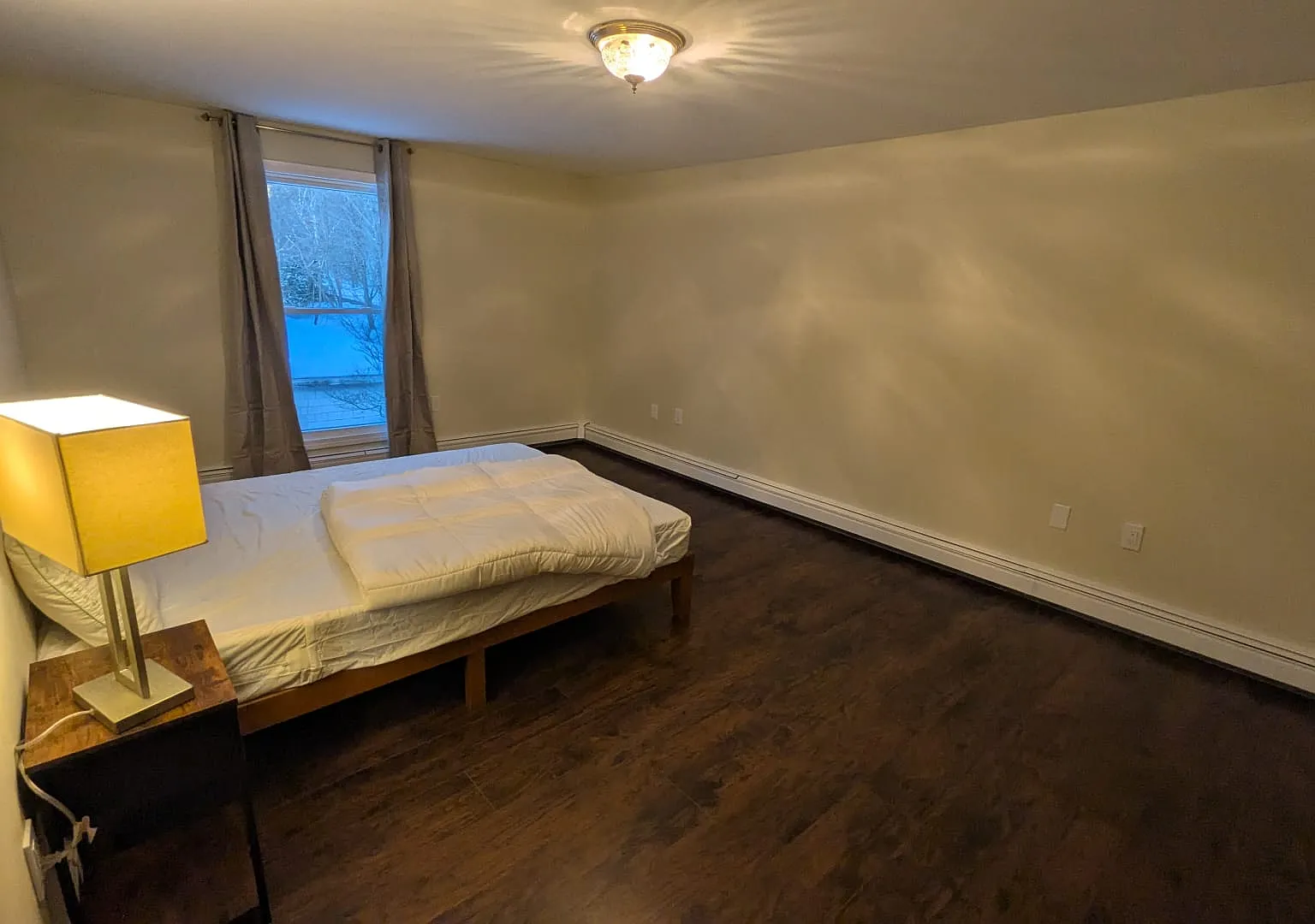 2 bed, 1200 sqft, $3,199 — Photo 2