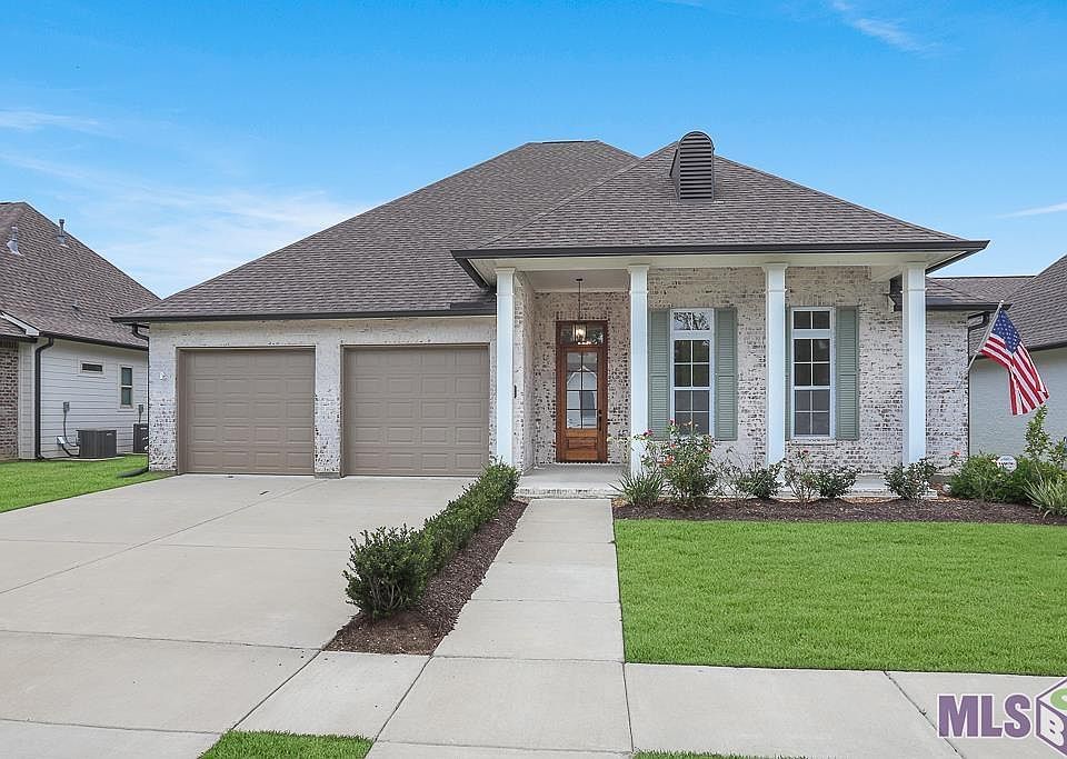1st image of 17447 Lions Ear Ln